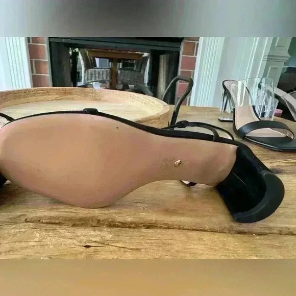 NEW Pelle Moda Francis Black Suede Arched Block Heel Sandals ~ 9.5 ~ NEW - Picture 3 of 7